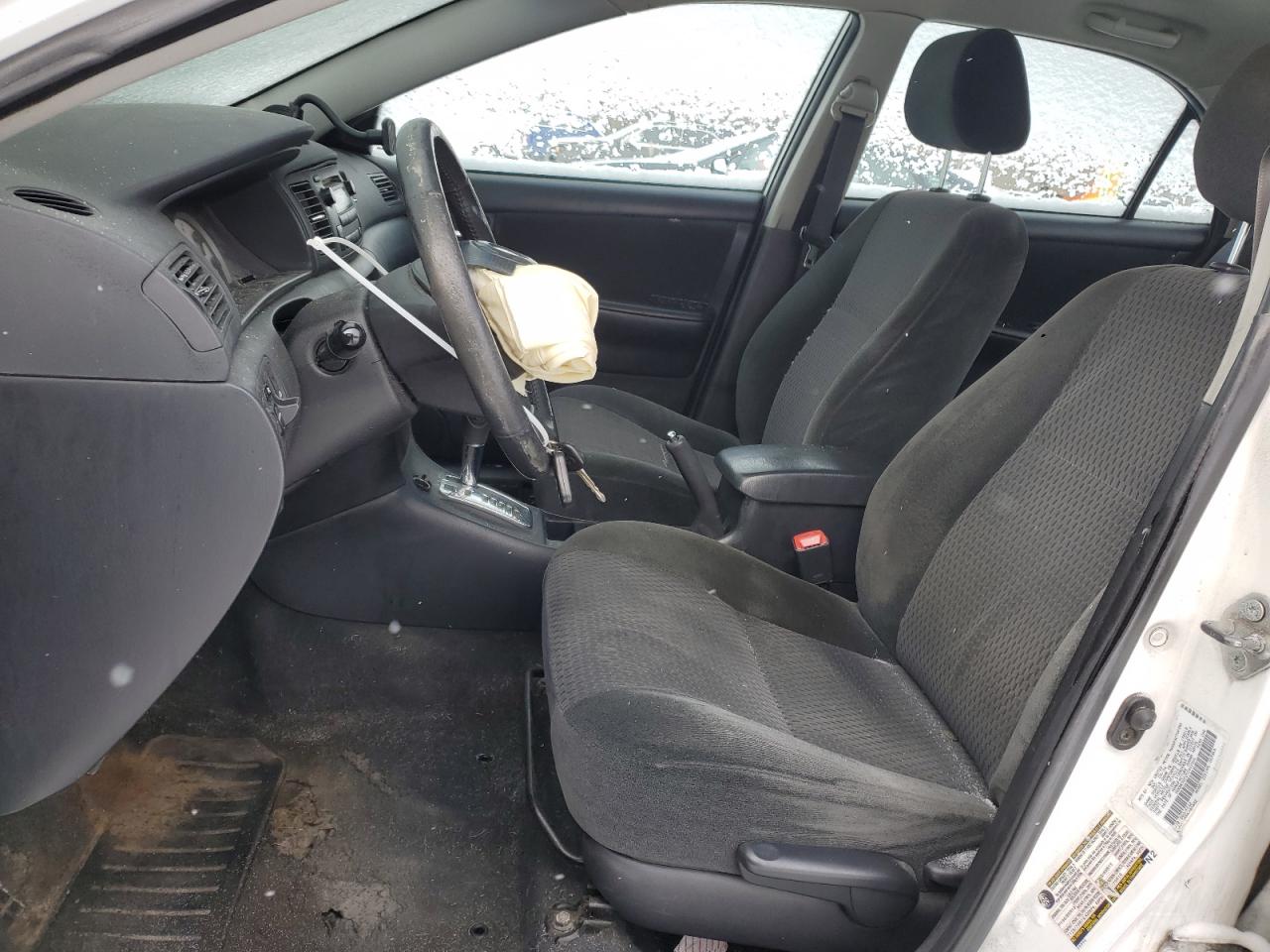 2005 Toyota Corolla - Image 7