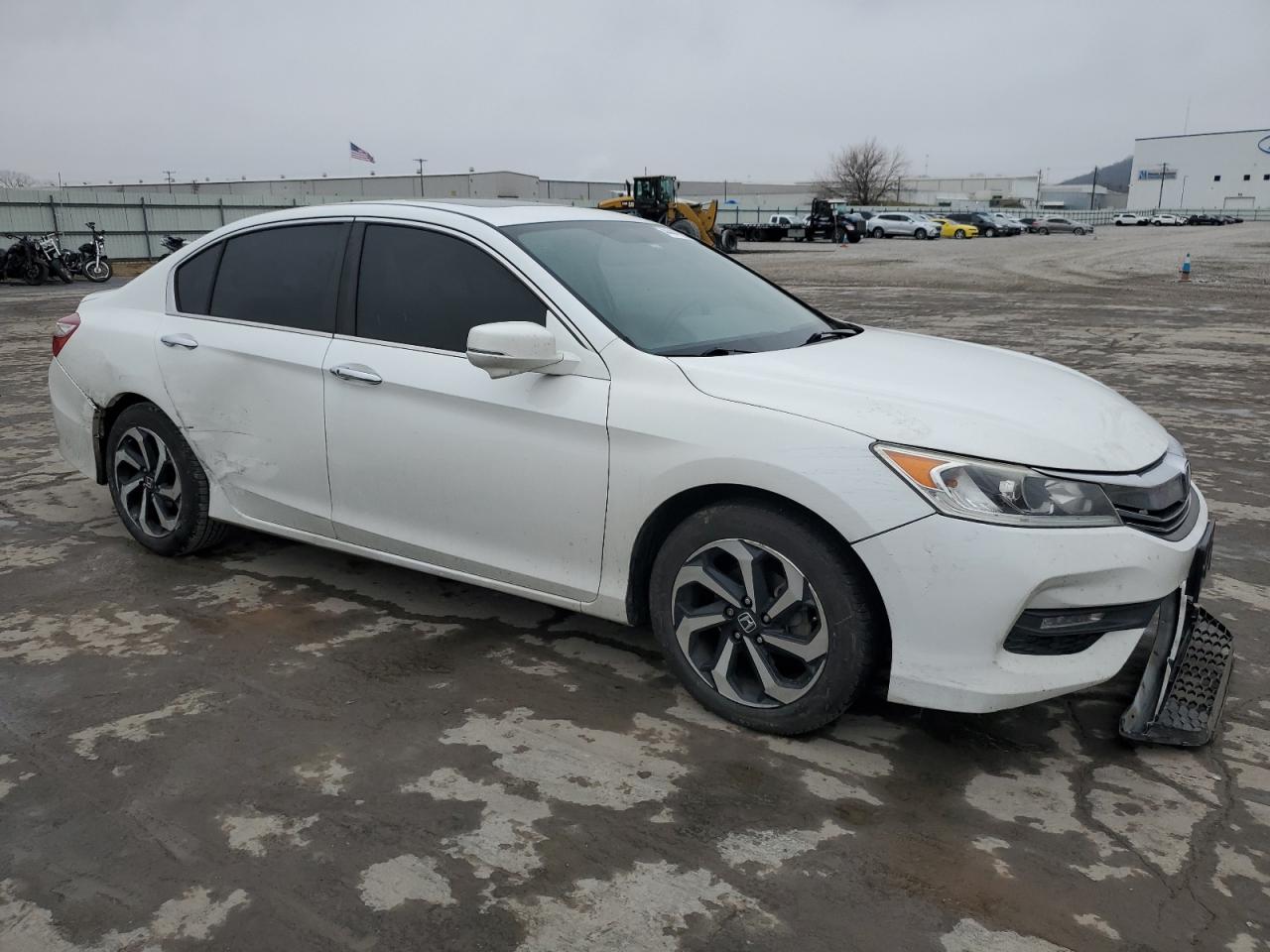 2017 Honda Accord - Image 4