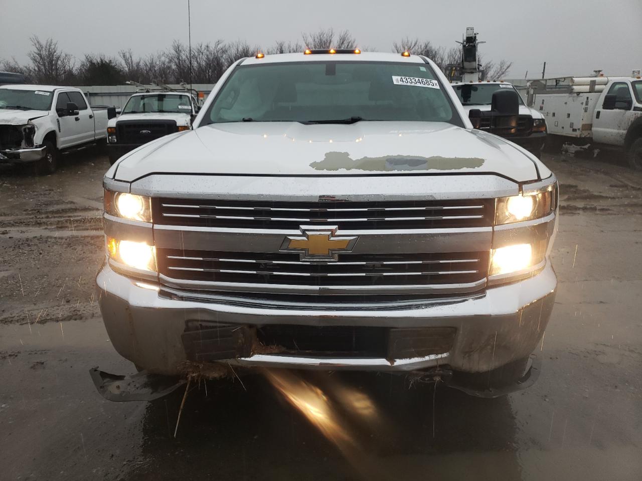2015 Chevrolet Silverado - Image 5