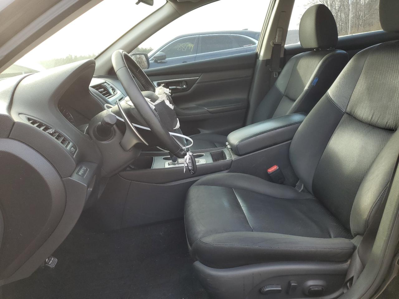 2017 Nissan Altima - Image 7