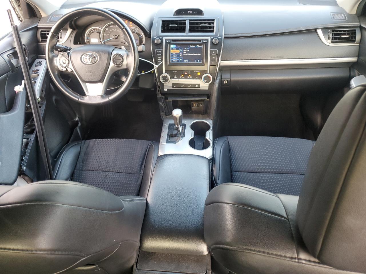 2014 Toyota Camry - Image 8