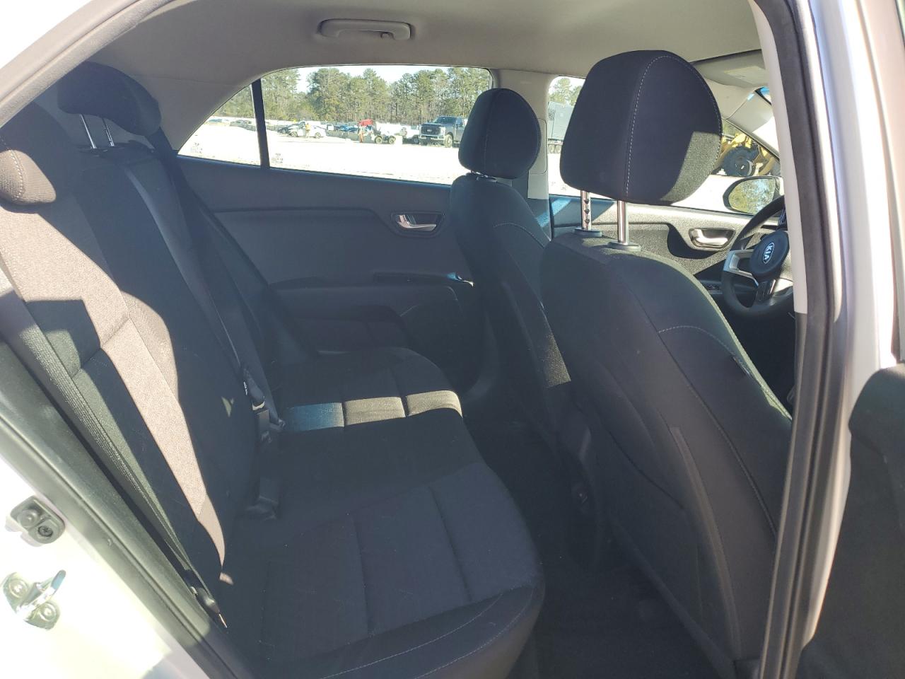 2018 Kia Rio - Image 10