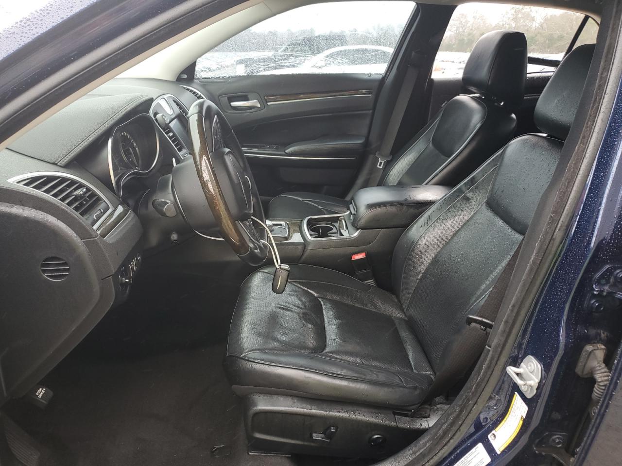 2016 Chrysler 300 - Image 7