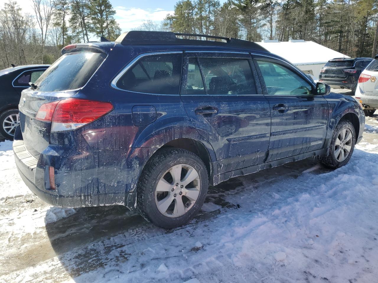 2011 Subaru Outback - Image 3