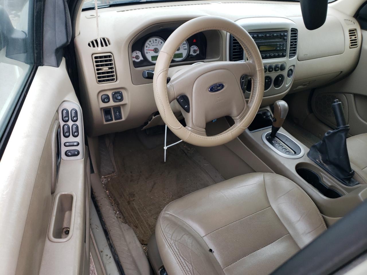 2005 Ford Escape - Image 8