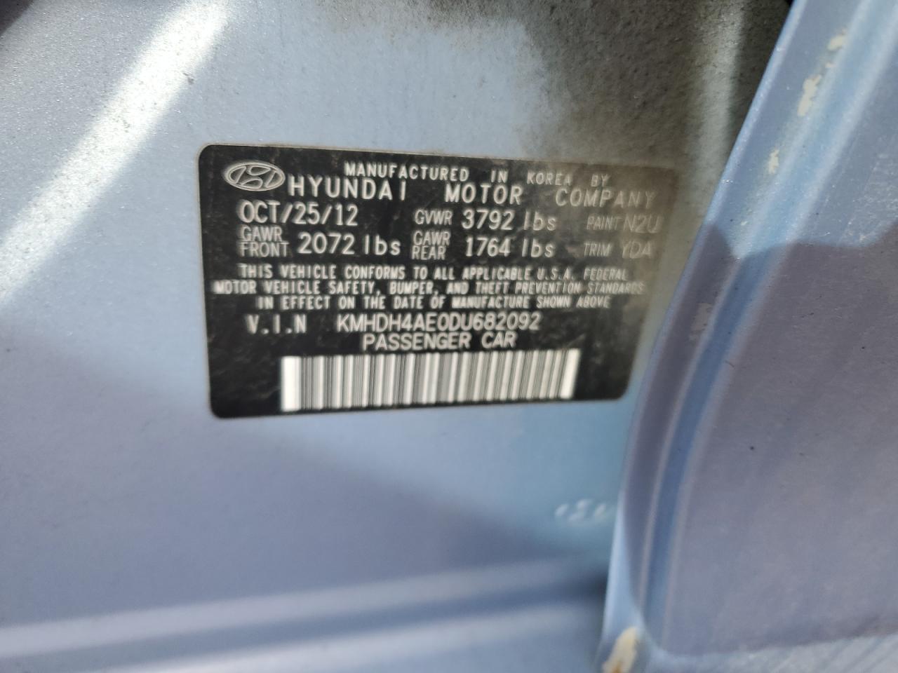 2013 Hyundai Elantra - Image 12