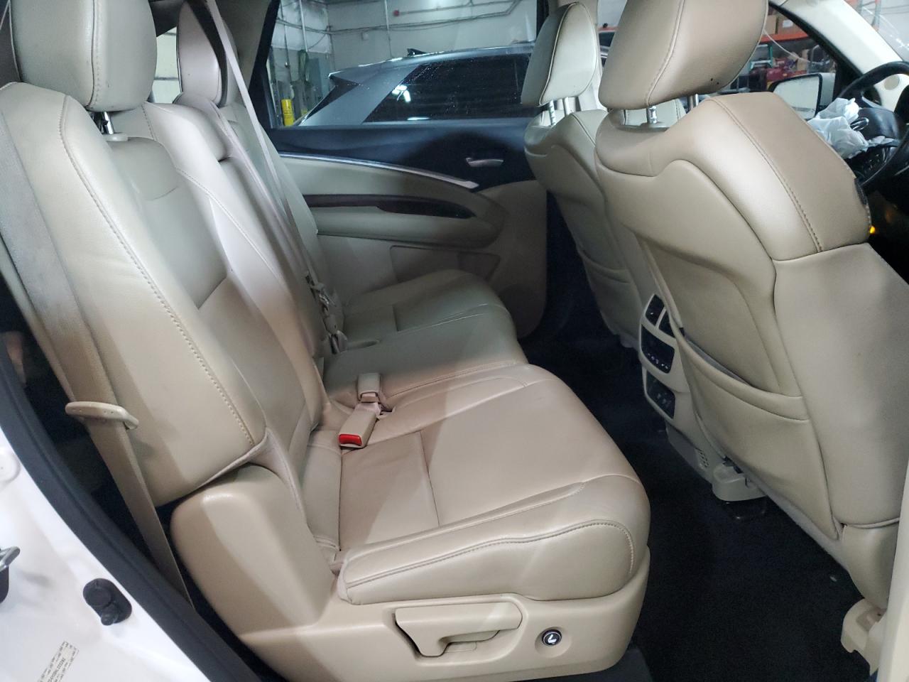 2017 Acura MDX - Image 11