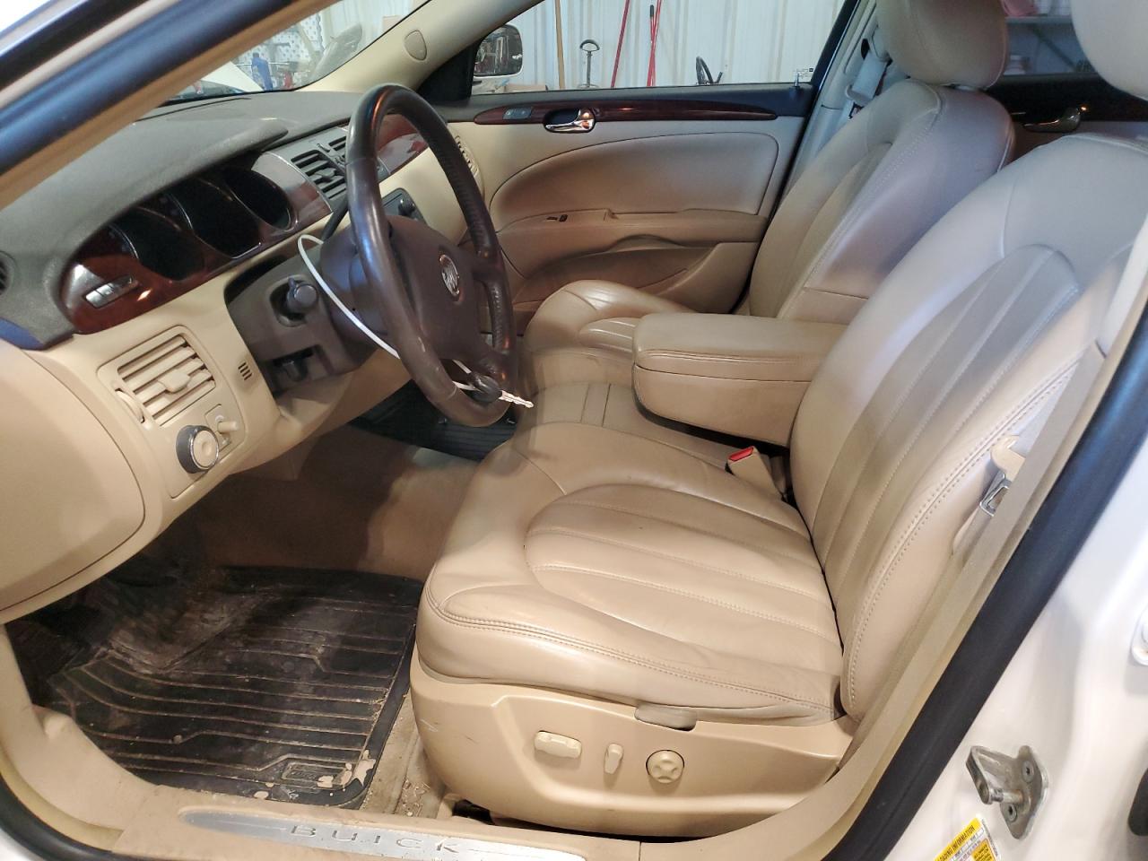 2009 Buick Lucerne - Image 7