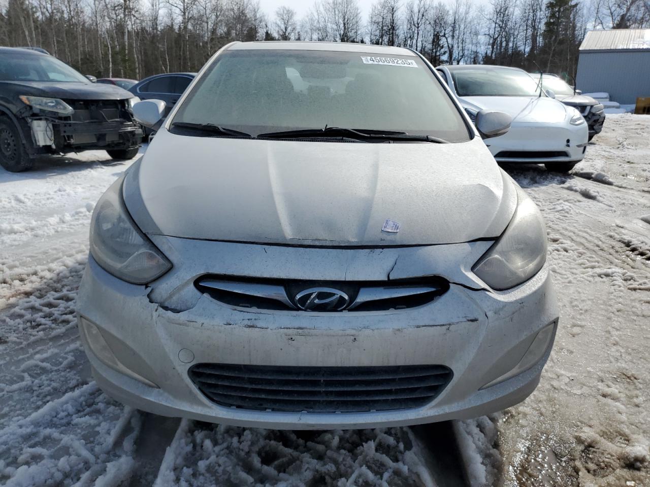 2013 Hyundai Accent - Image 5