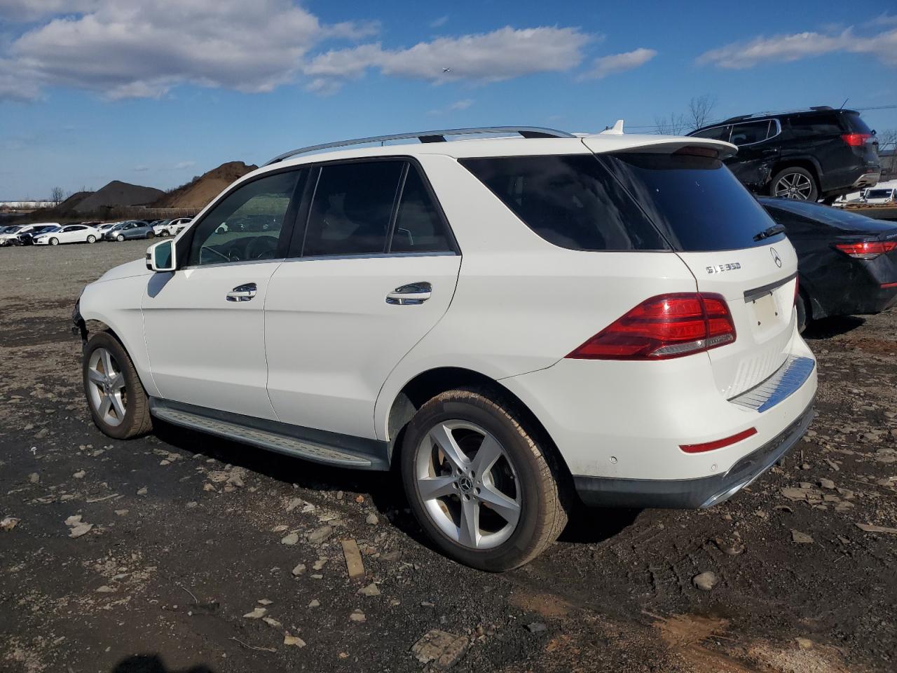2018 Mercedes-Benz GLE - Image 2