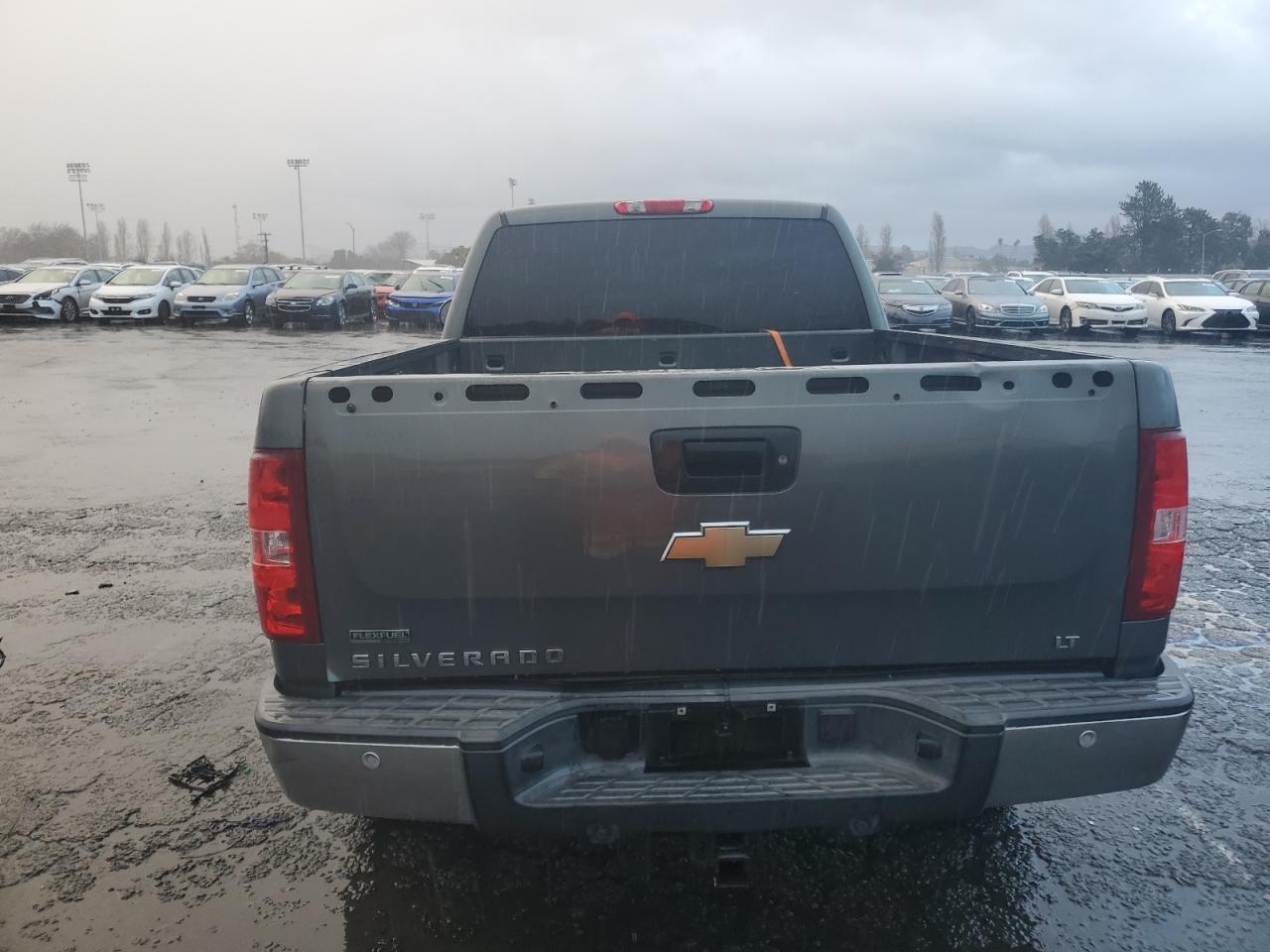 2011 Chevrolet Silverado - Image 6