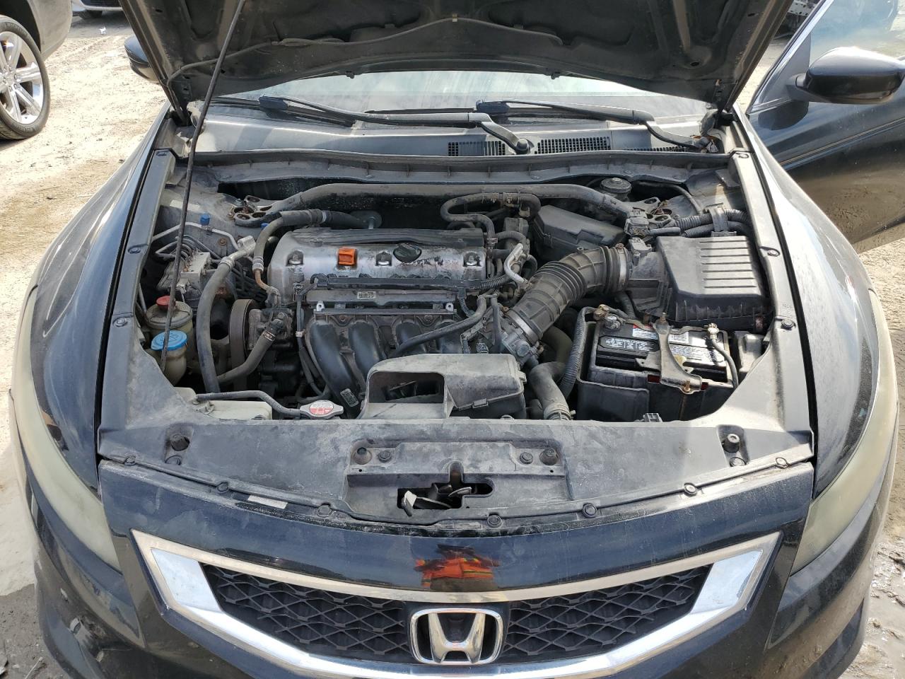 2010 Honda Accord - Image 11