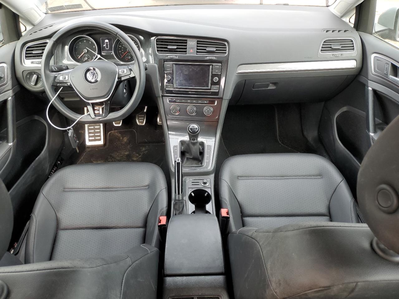 2019 Volkswagen Golf - Image 8