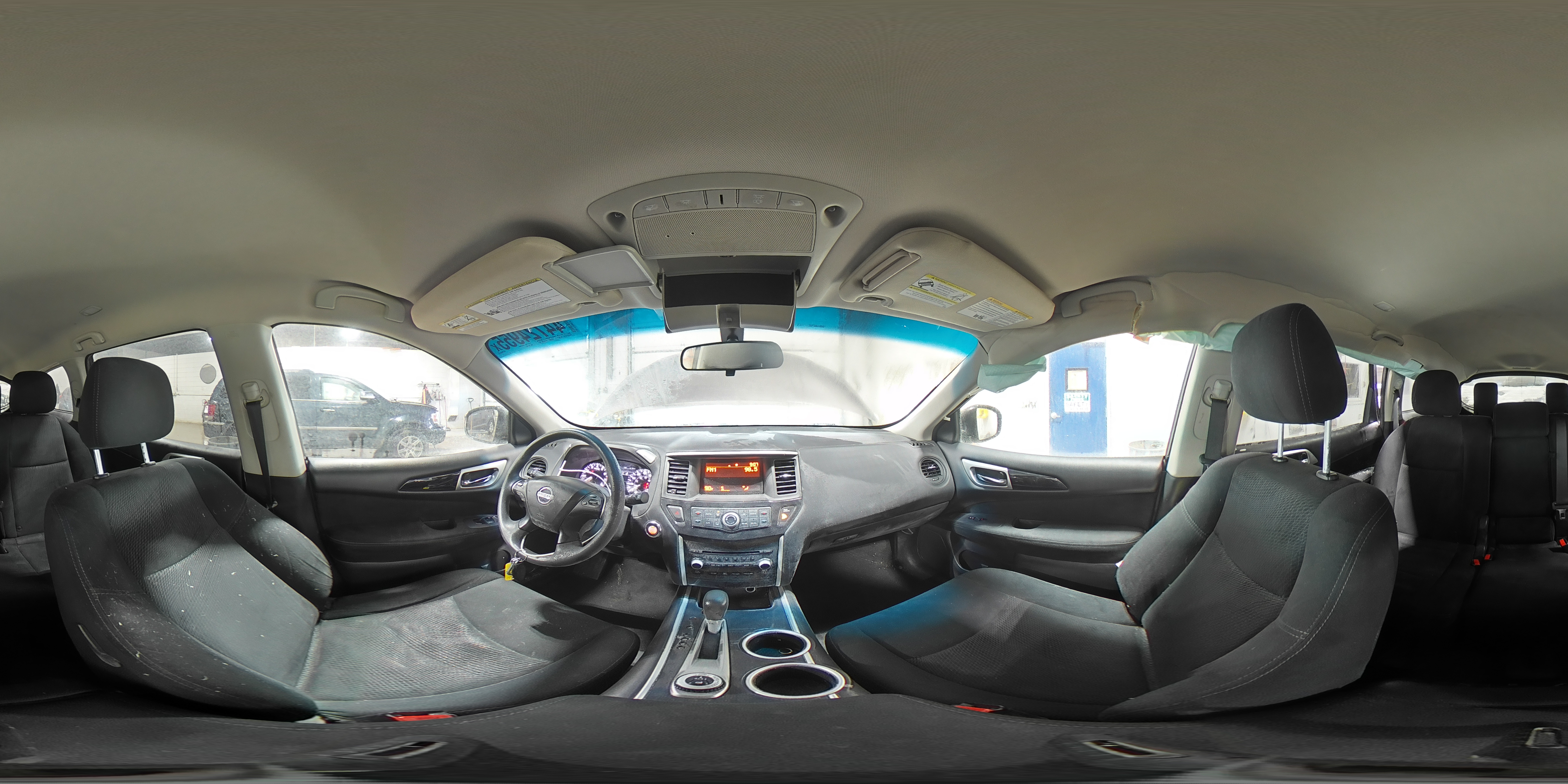2015 Nissan Pathfinder - Image 14