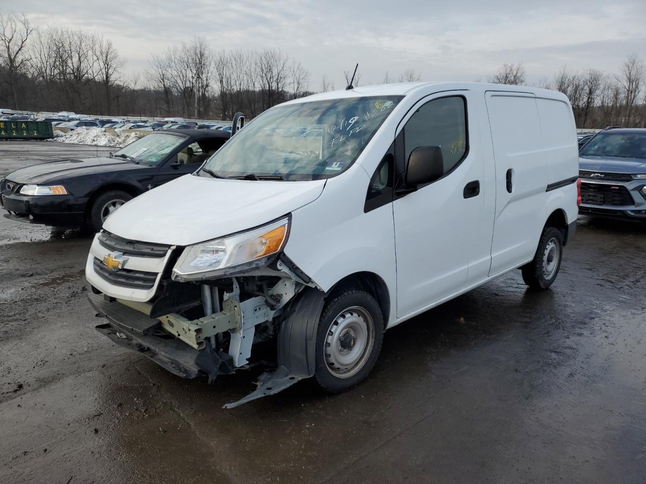 2015 Chevrolet Express - Image 1