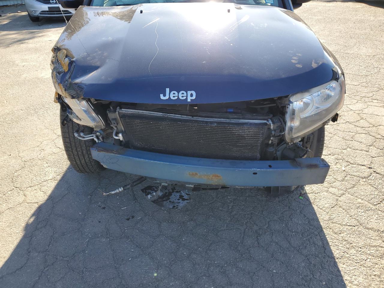 2014 Jeep Compass - Image 13