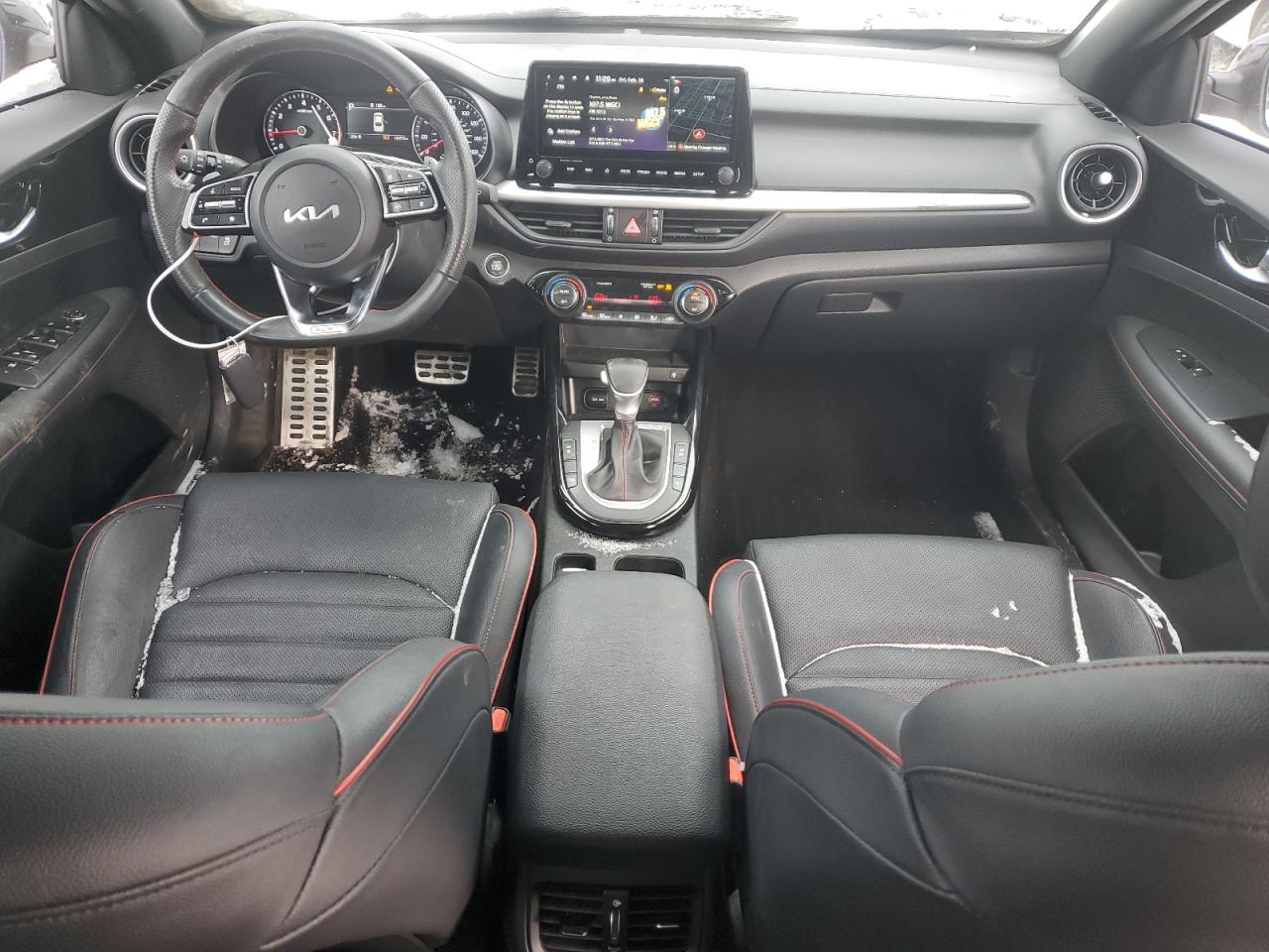 2024 Kia Forte - Image 8