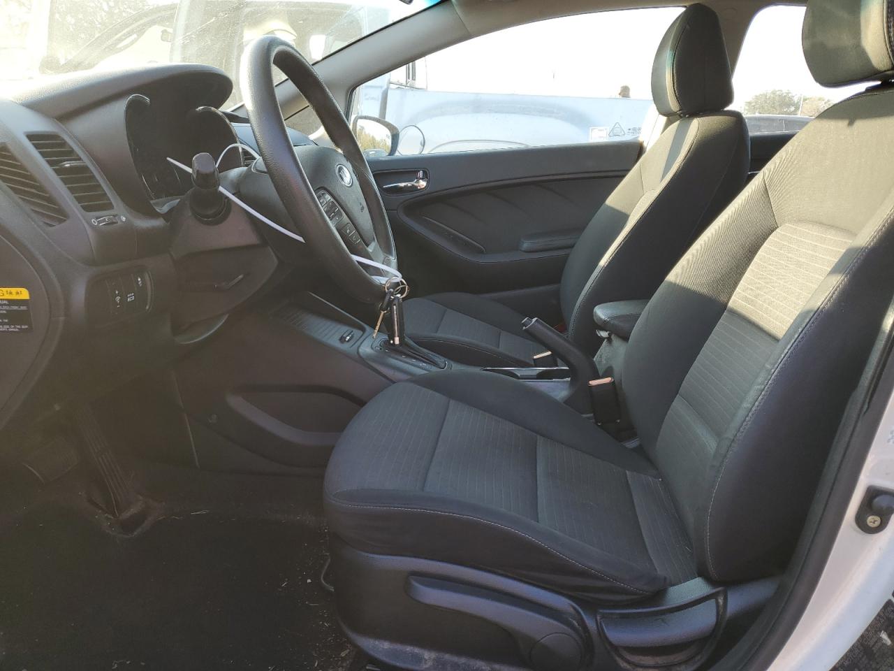 2014 Kia Forte - Image 7