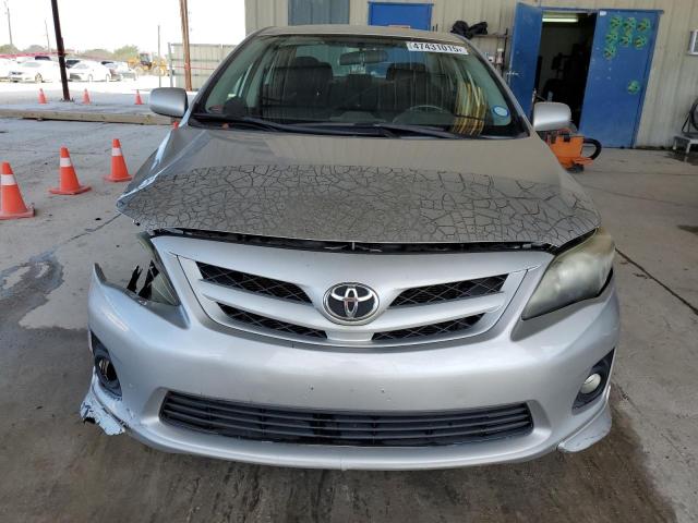  TOYOTA COROLLA 2013 Srebrny