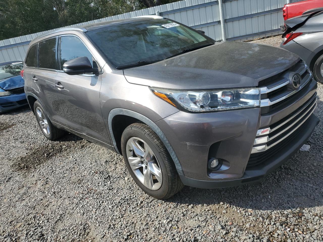 2019 Toyota Highlander - Image 4