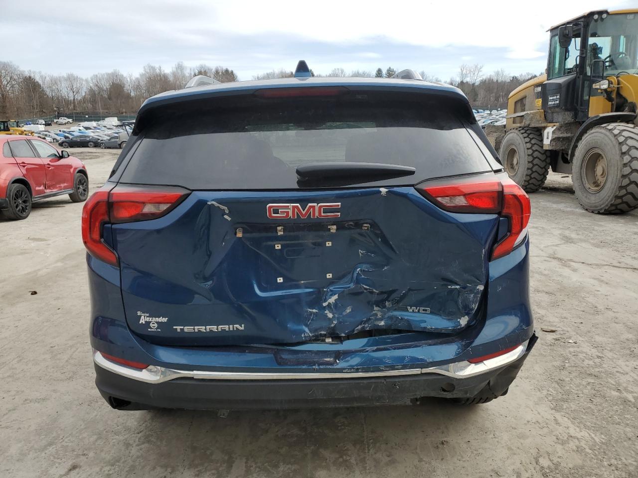 2020 GMC Terrain - Image 6