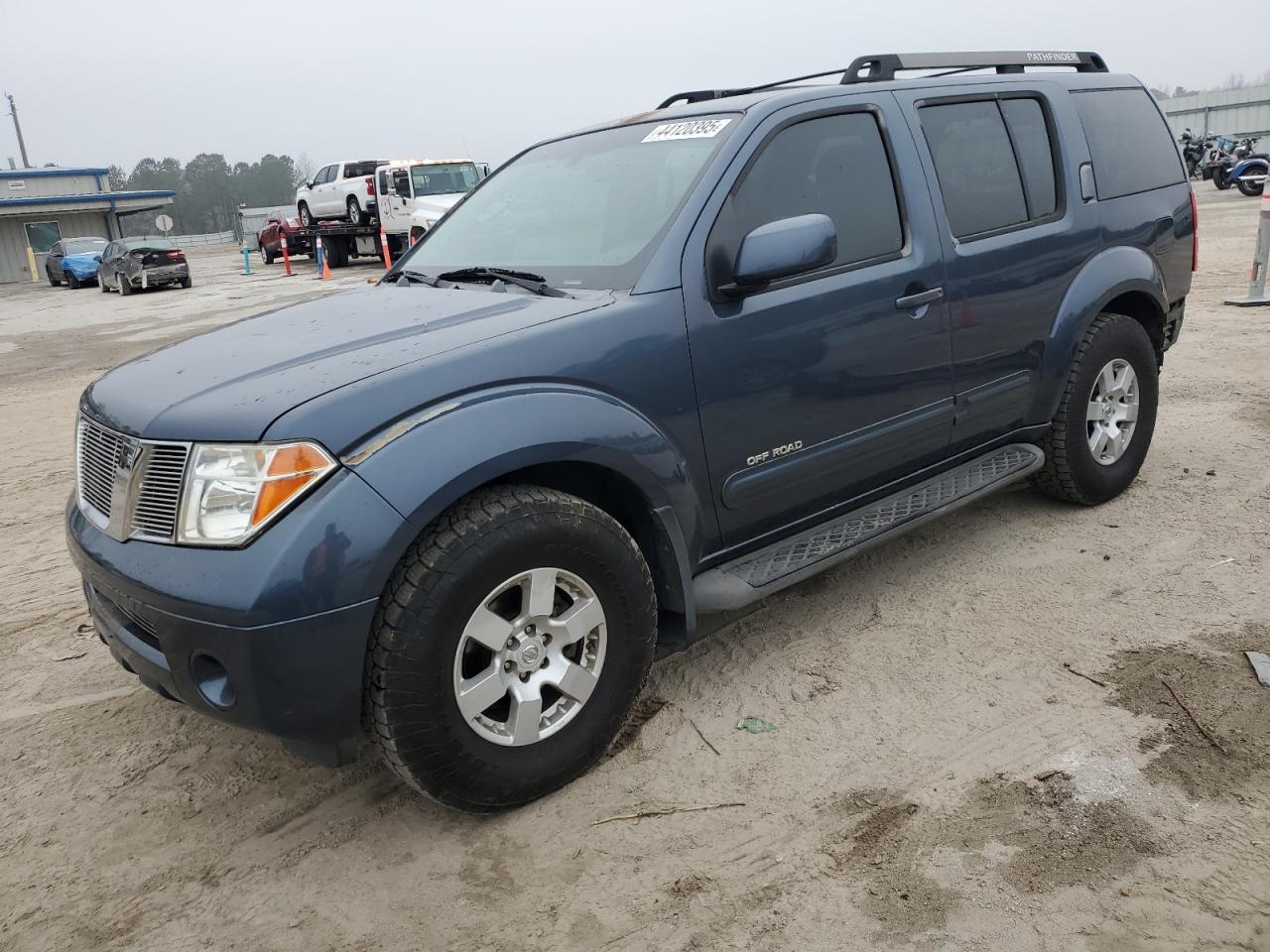 2005 Nissan Pathfinder - Image 1
