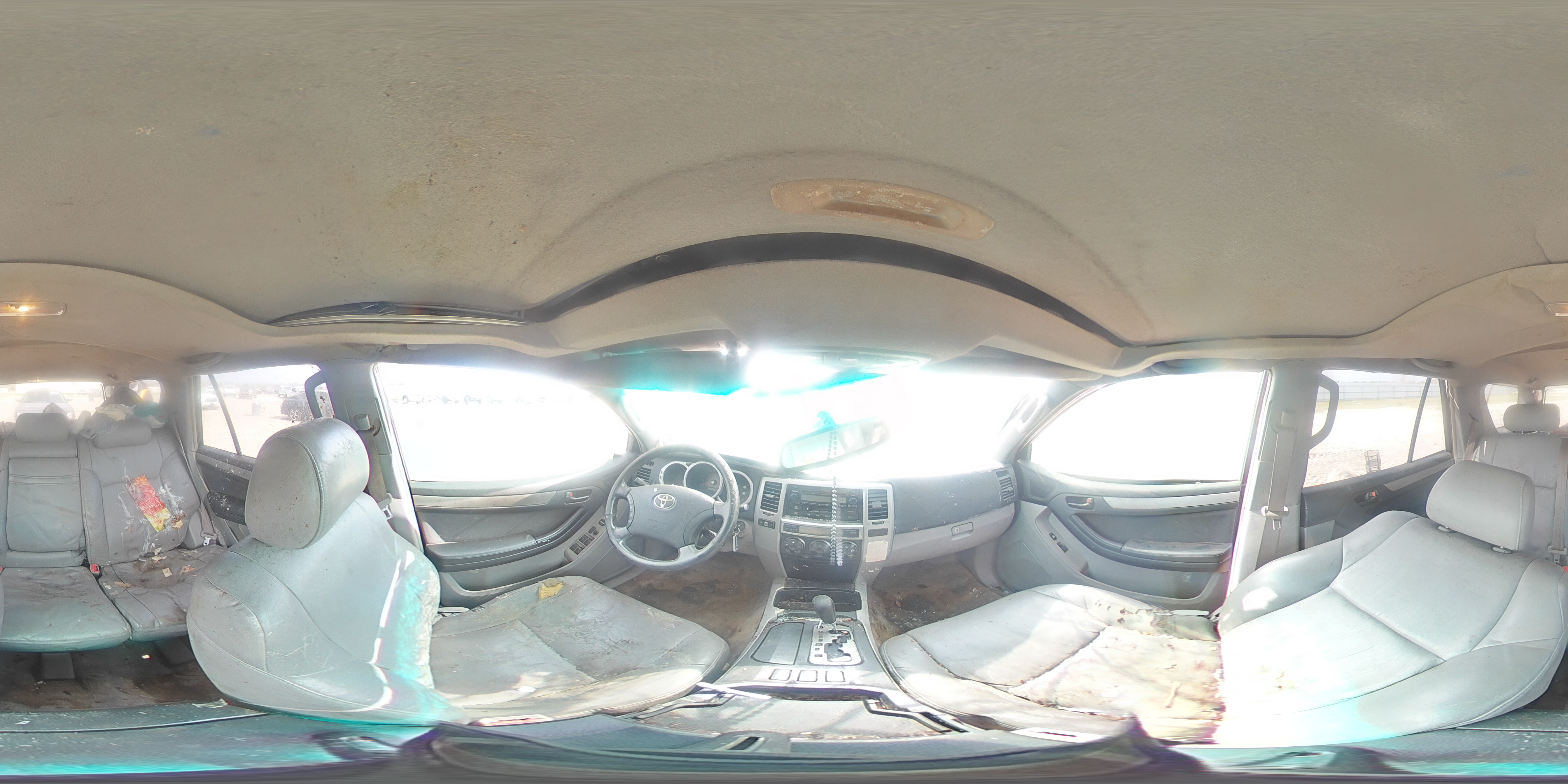 2005 Toyota 4Runner - Image 13