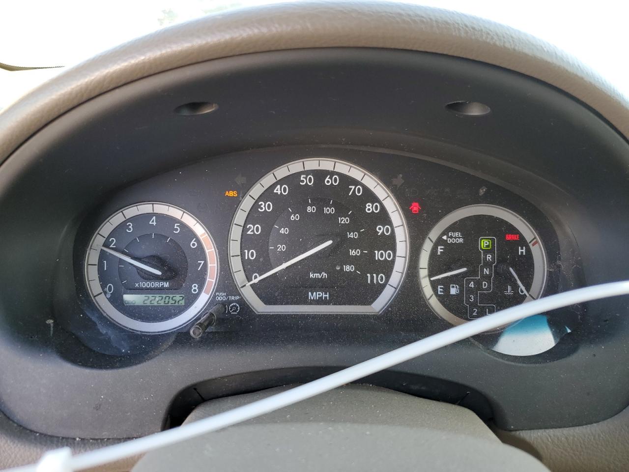 2004 Toyota Sienna - Image 9