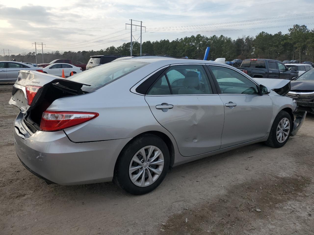 2015 Toyota Camry - Image 3