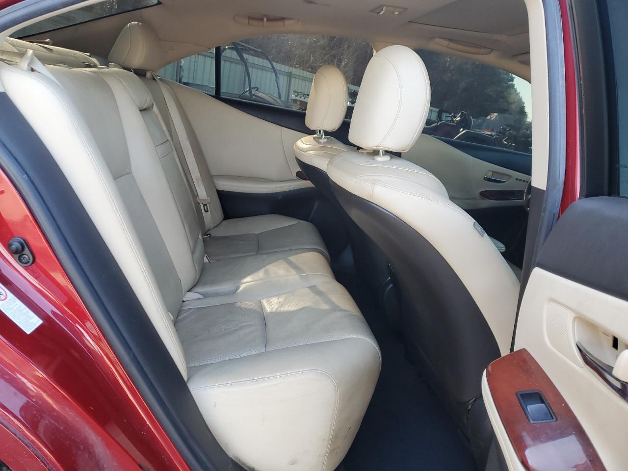 2010 Lexus HS - Image 11