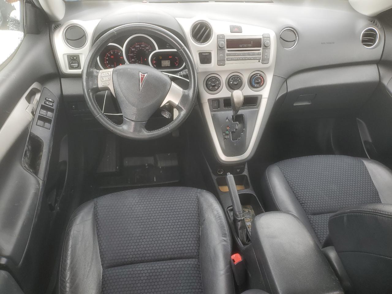 2009 Pontiac Vibe - Image 8