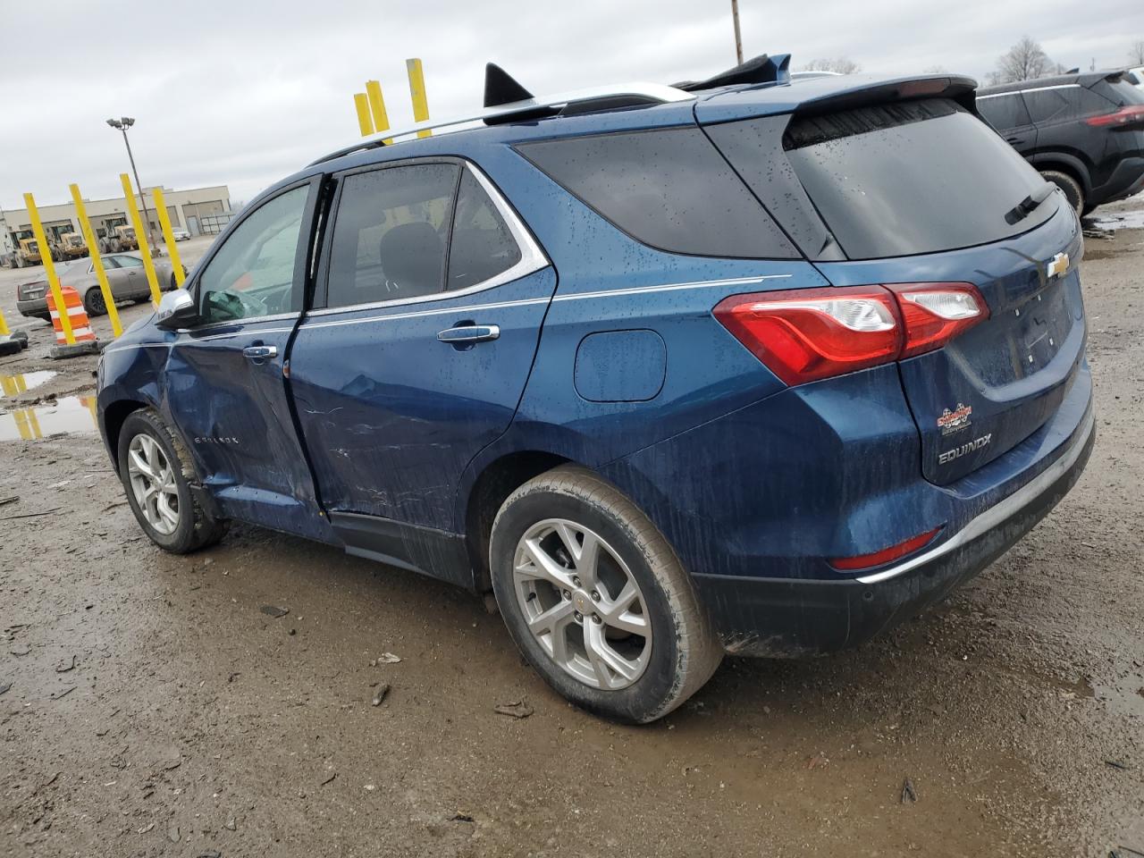 2020 Chevrolet Equinox - Image 2