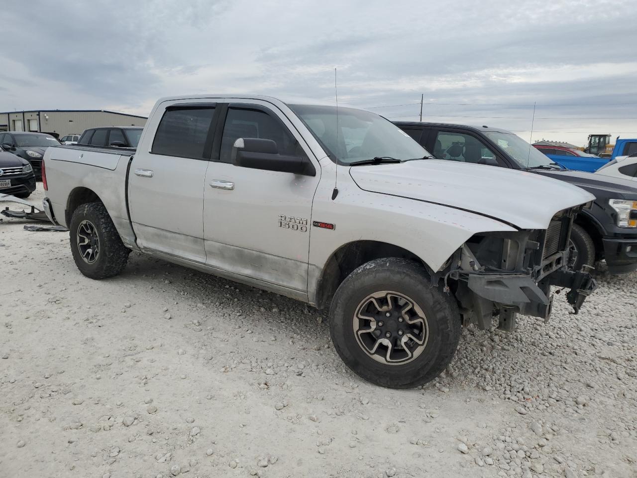 2016 RAM 1500 - Image 4