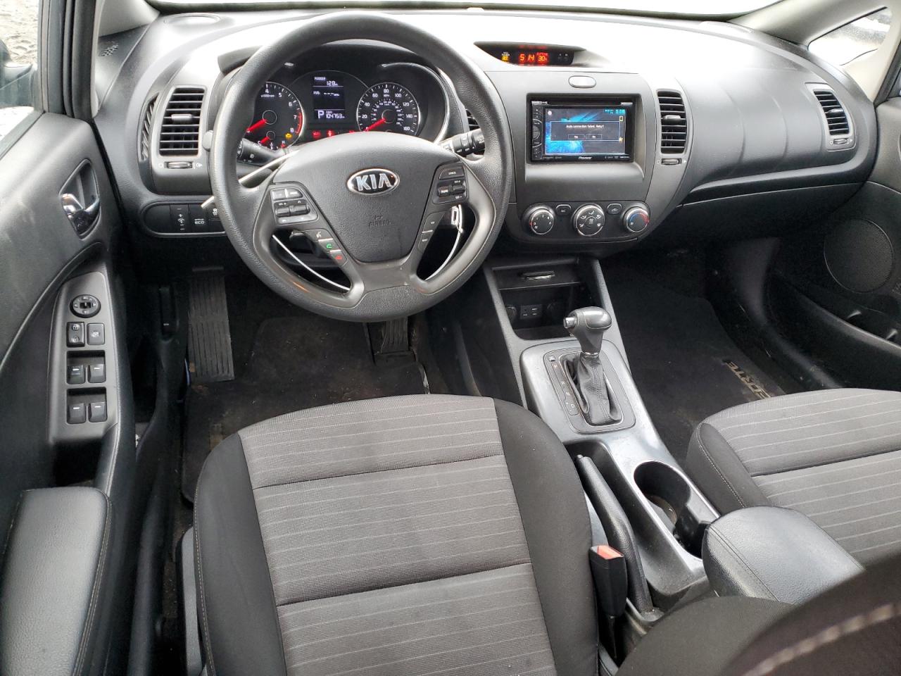 2016 Kia Forte - Image 8