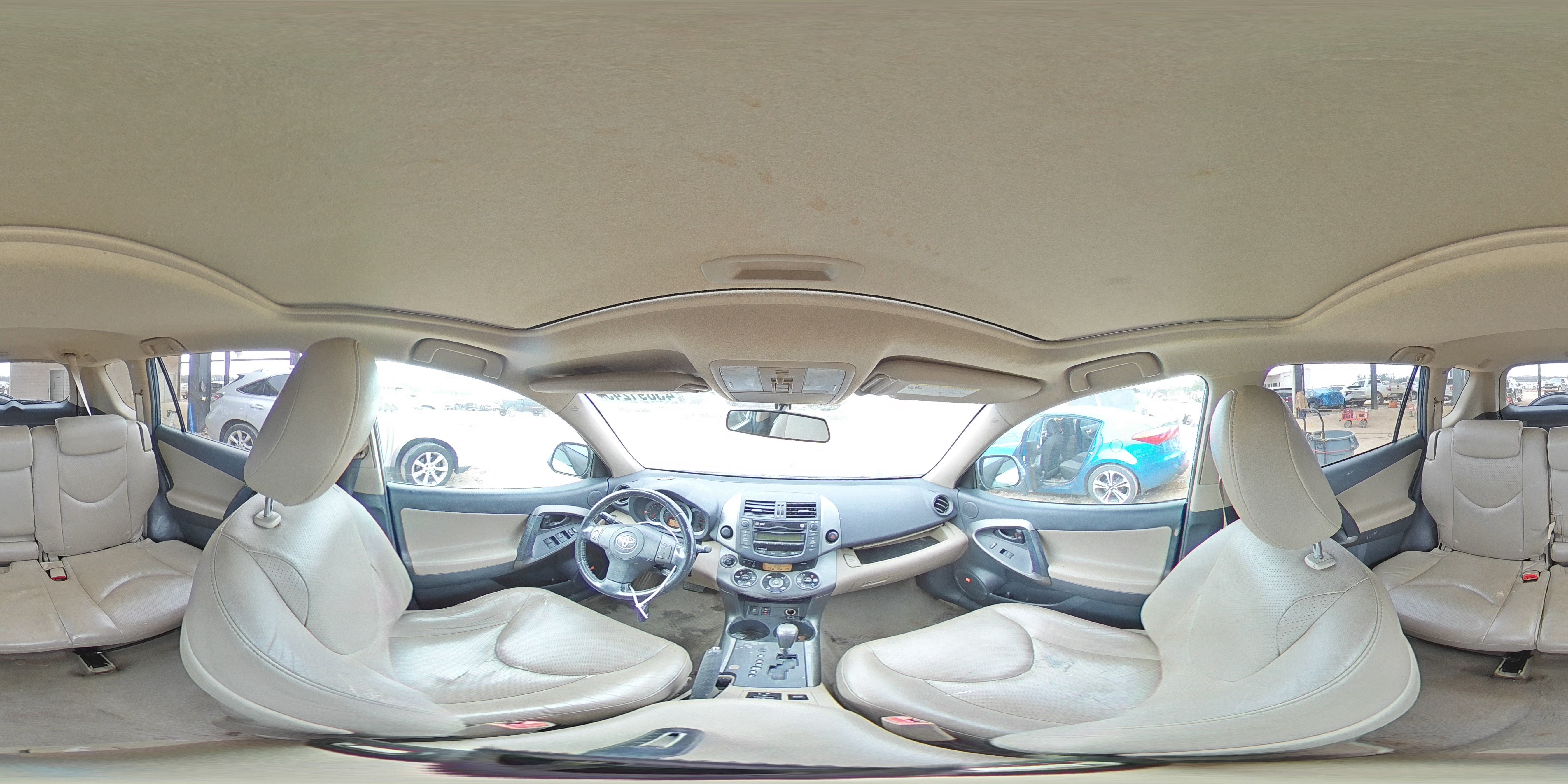 2011 Toyota RAV 4 - Image 13