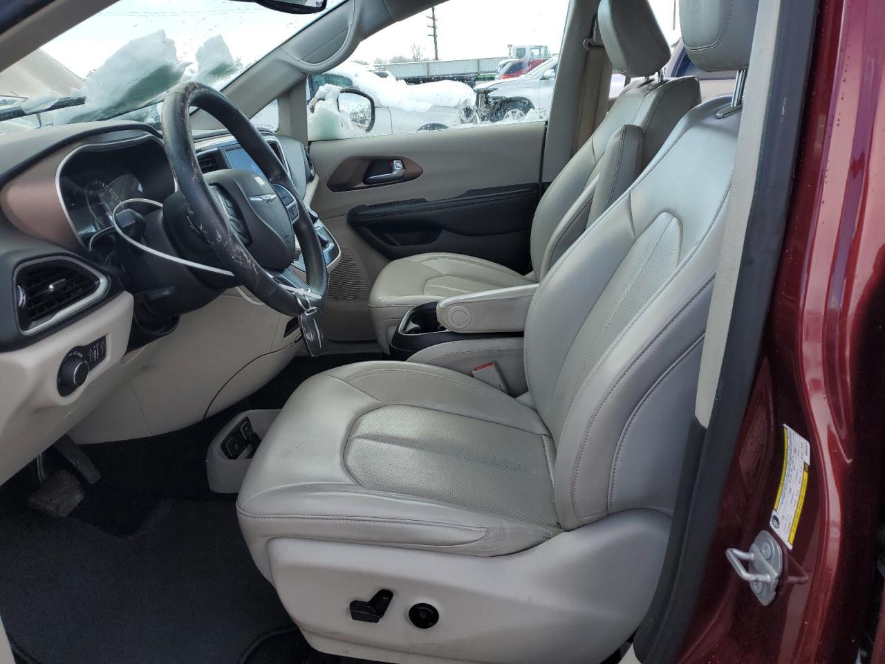 2021 Chrysler Voyager - Image 7