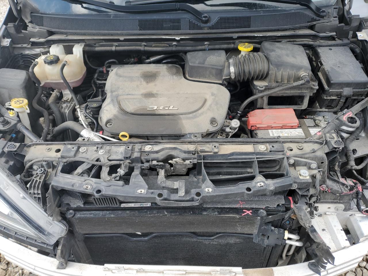 2017 Chrysler Pacifica - Image 12
