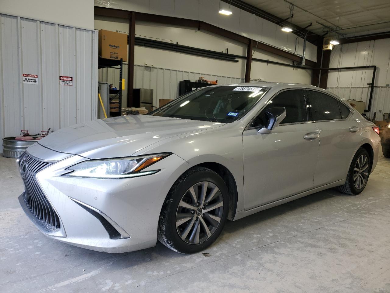2019 Lexus ES - Image 1