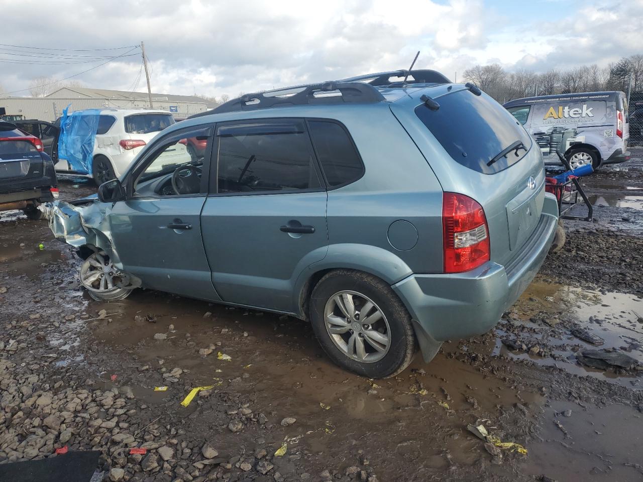 2009 Hyundai Tucson - Image 2