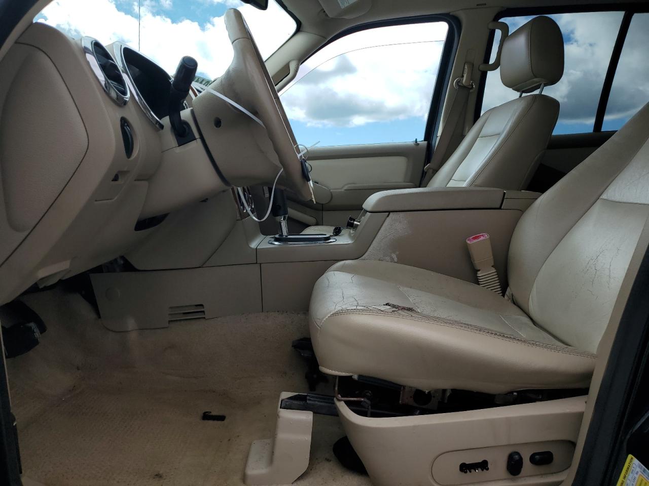 2007 Ford Explorer - Image 7