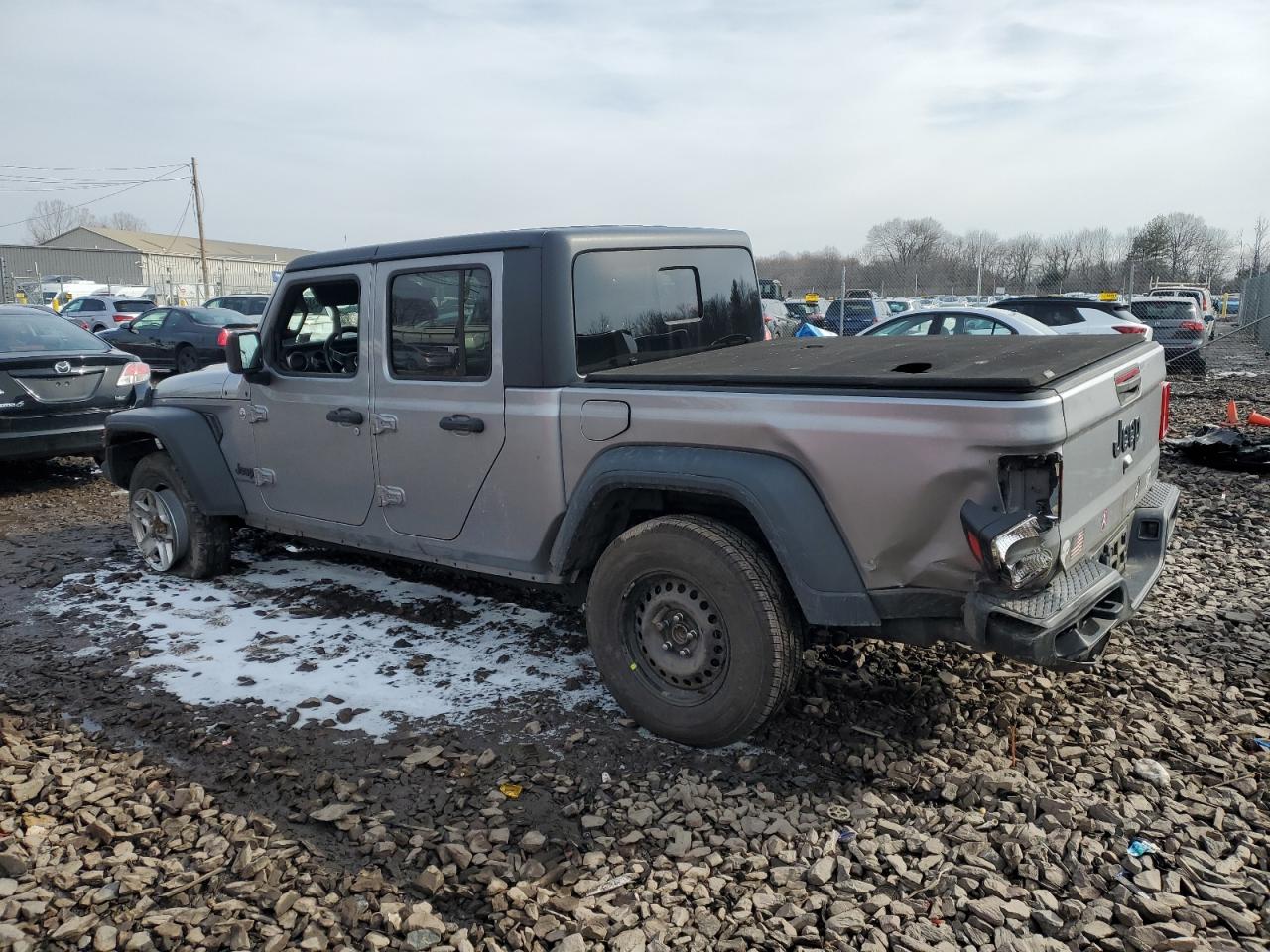 2020 Jeep Gladiator - Image 2