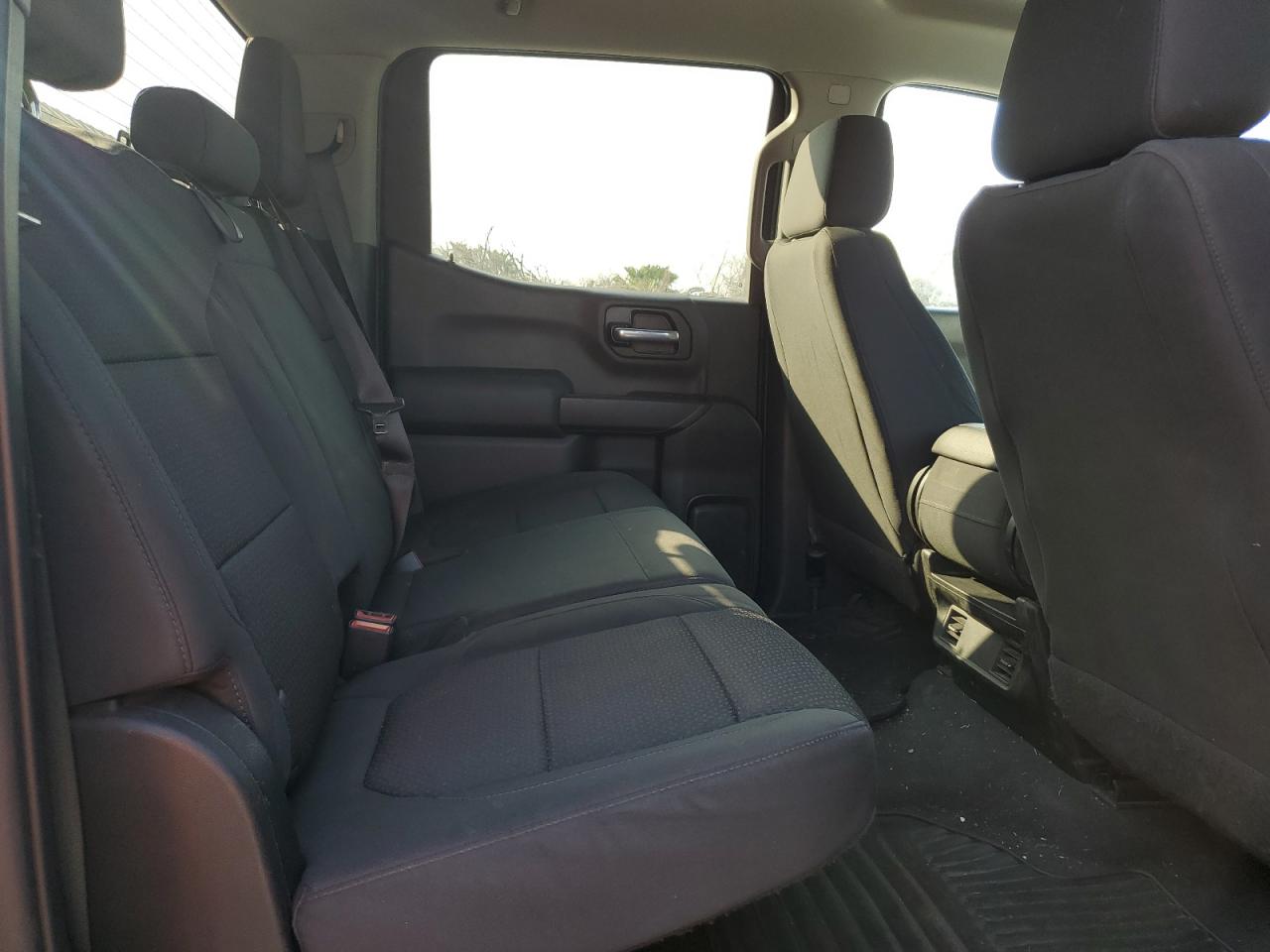 2020 Chevrolet Silverado - Image 10