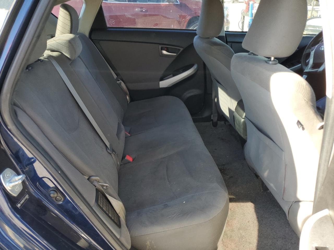 2012 Toyota Prius - Image 10