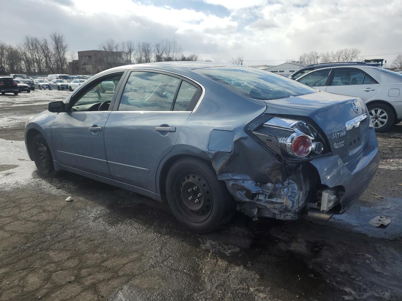 2012 Nissan Altima - Image 2