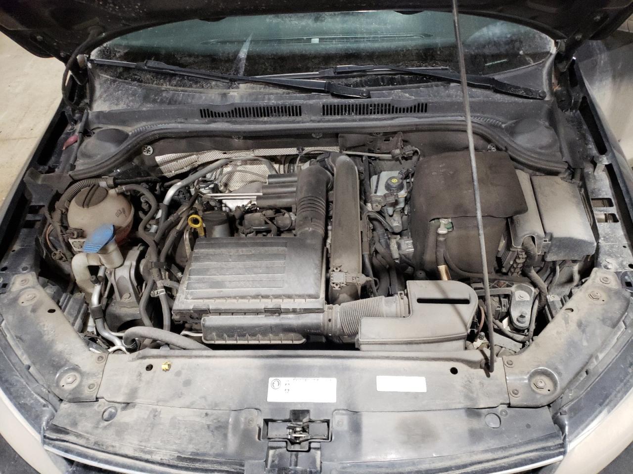 2017 Volkswagen Jetta - Image 11