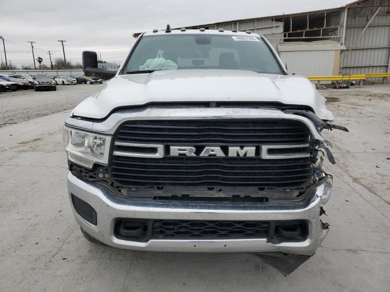 2021 RAM 3500 - Image 5