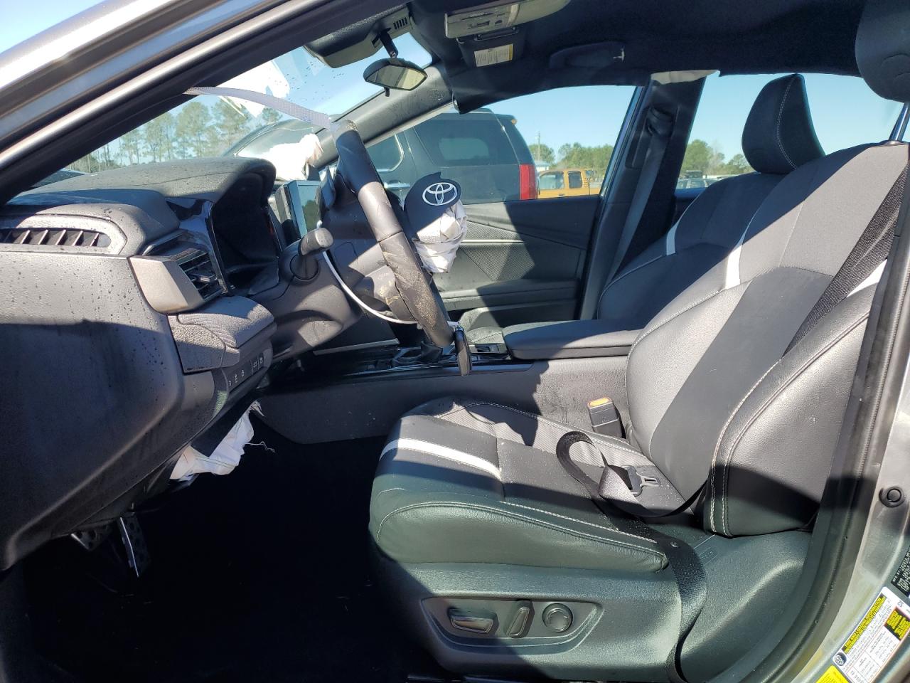 2025 Toyota Camry - Image 7