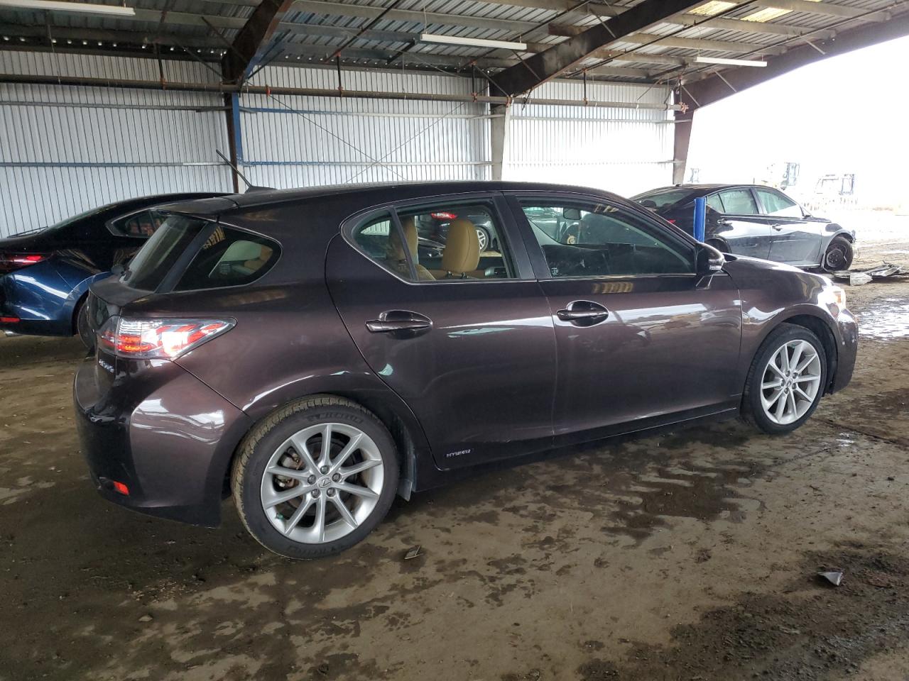 2012 Lexus CT - Image 3