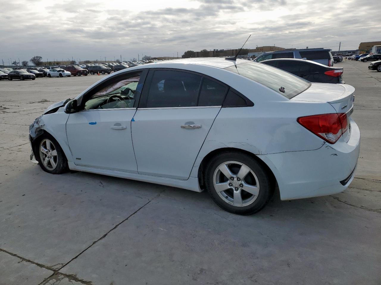 2012 Chevrolet Cruze - Image 2
