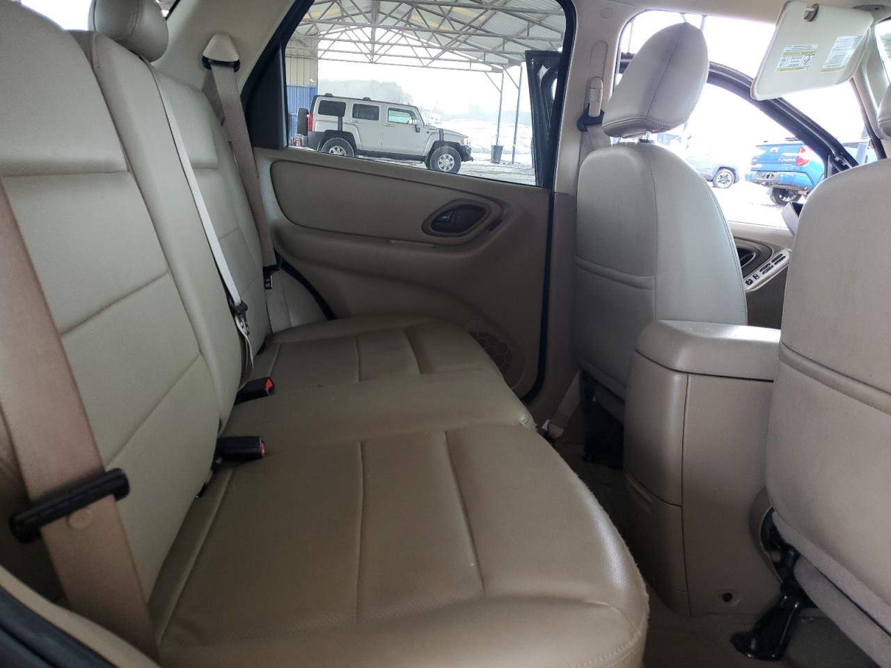 2006 Ford Escape - Image 11